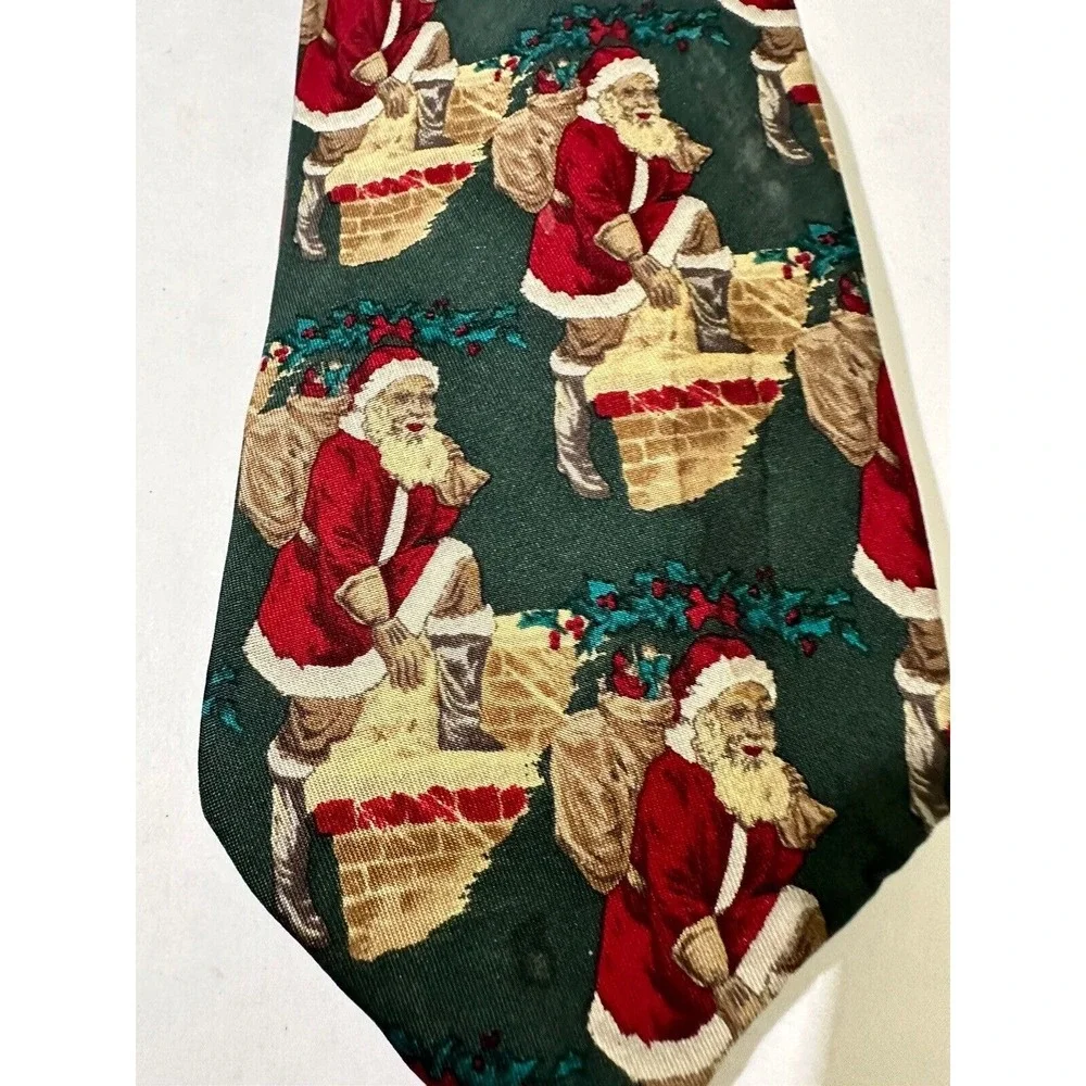 Neiman-Marcus Men's Tie Silk Necktie Dark Red Santa‎ Christmas Tie